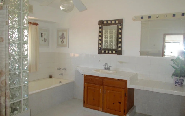 Playa Encanto Scenic Gem Ocean Front Home