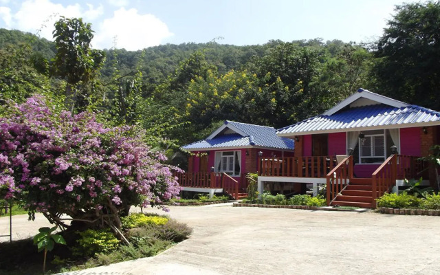 Phuchomjan Resort