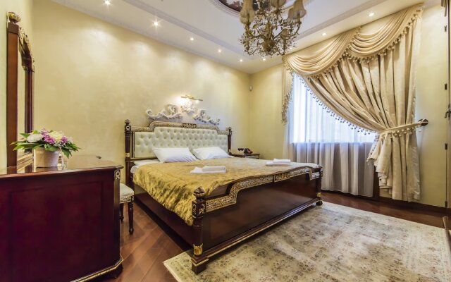 Luxurious Classic Apartment Bessarabka