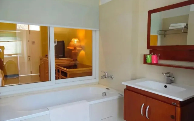 Day Inn Hotel