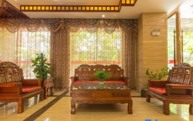Greentree Alliance Xishuangbanna Peacock Lake Hotel