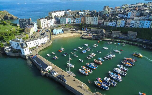 Goscar Court - 1 Bedroom Apartment - Tenby