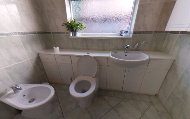 Jaylets Budget Leicester