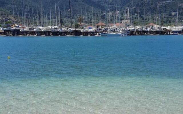 Vliho Bay Boutique Hotel