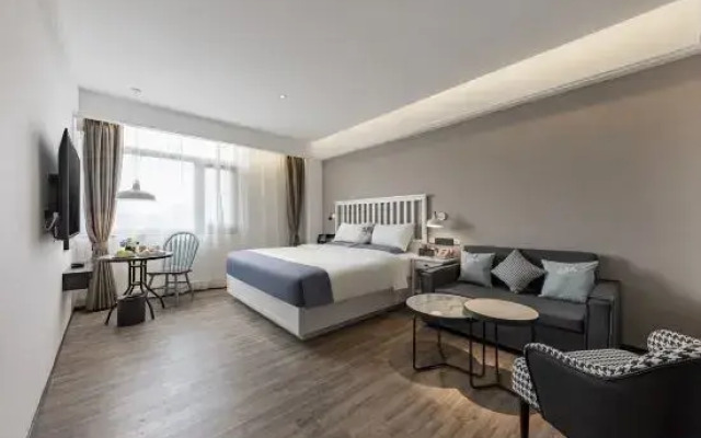 Ginza Jingsu Hotel (Jinan Lok Yuen Street, Quancheng Square, Kuanhouli Store)