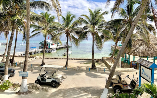 Aqua Vista Beachfront Suites