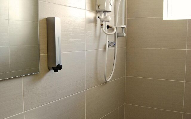 ZEN Rooms Sahabat Guesthouse