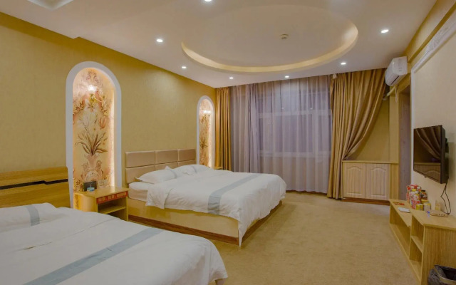 Layton Business Hotel