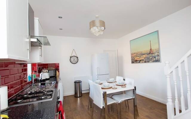 Luxurious Serviced Apartments
