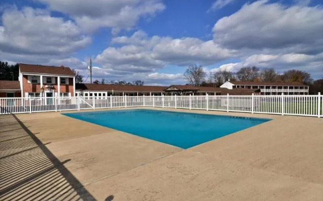 Econo Lodge Woodstock