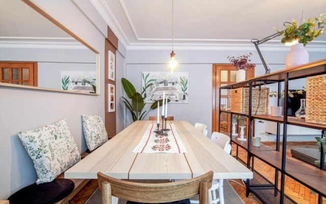 Gorgeous Flat With Lovely Balcony in Nisantasi
