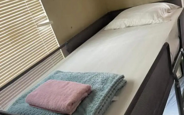 Miami Vibes Hostel-Like Shared Room