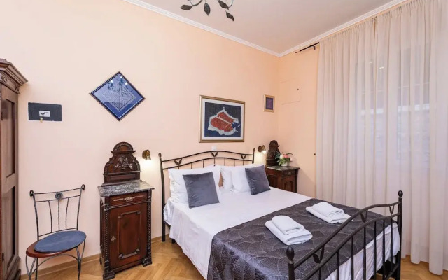 Amoret  (Private accommodation)