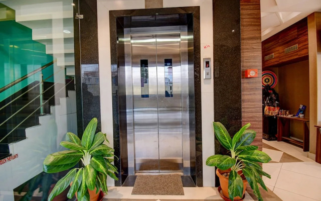 Hotel Royal Crystal by OYO Rooms
