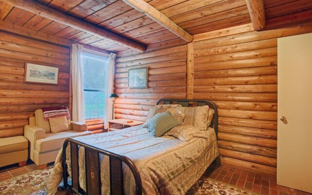 Harbor Creek Lodge