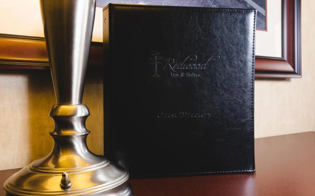 Redwood Inn & Suites - Grande Prairie