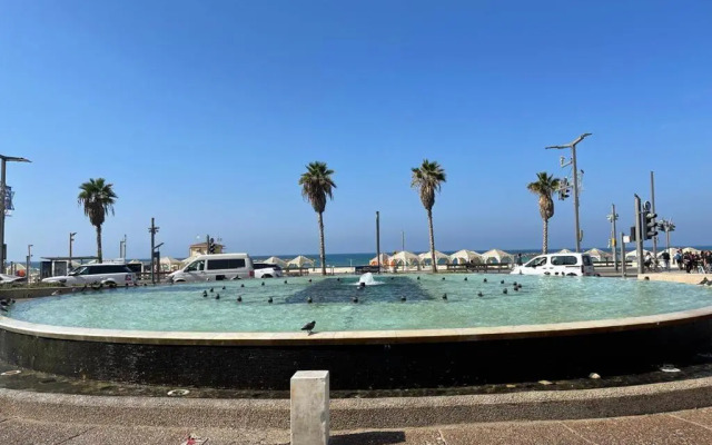 Best Apartment TEL AVIV CENTER 50Meters from the beach/PARKING