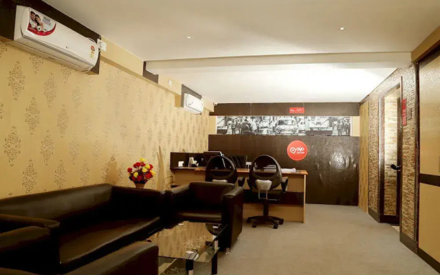 OYO 460 Hotel Ivory Residency