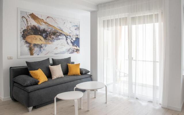 West Residence Apartments