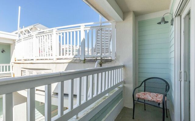 Captains Watch Condos