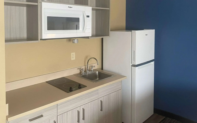 Suburban Studios Arlington Heights – Elk Grove