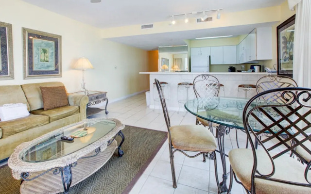 Pelican Beach Resort 0301