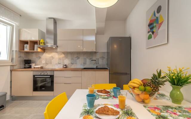 House Polus