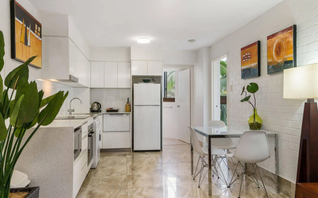 Bayview Beachfront Apartments, in town right on the beach