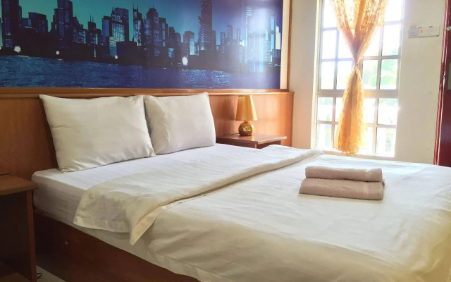 Landcons Hotel