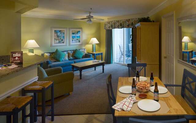 Hibiscus Oceanfront Resort