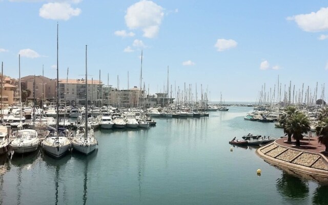 Apartment With 2 Bedrooms in Fréjus, With Balcony and Wifi