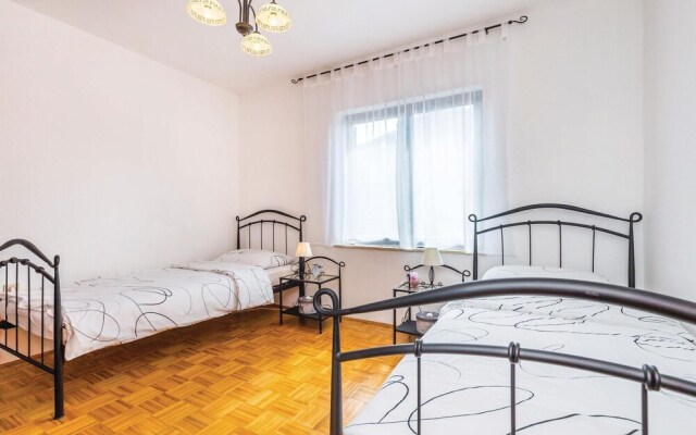 Beautiful Home in Jadranovo With Wifi and 2 Bedrooms