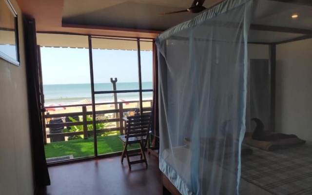 Sea Front Patnem Beach Huts – Balcony – South Goa