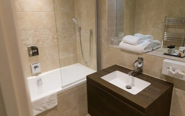 The Hog's Back Hotel & Spa Farnham