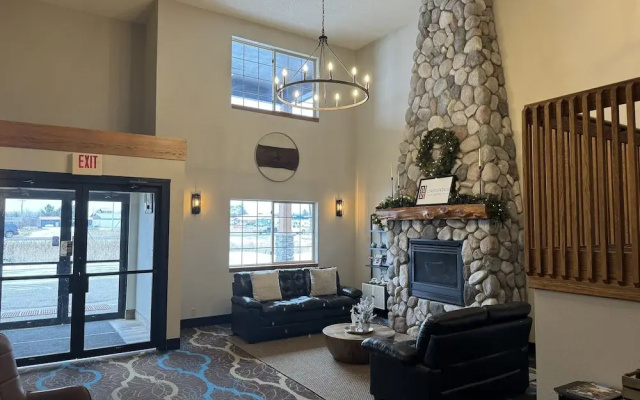 Crossroads Hotel
