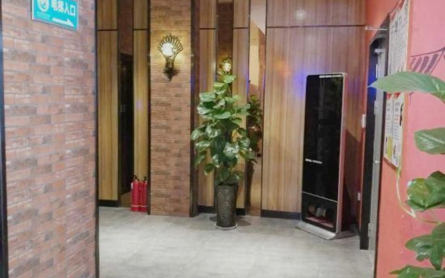 Qingluan Holiday Hotel