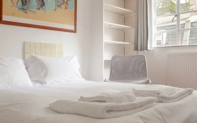 Stylish 2 Bedroom Fitzrovia Flat