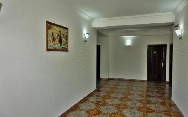 Karvan Hotel
