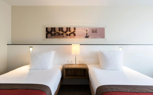 Holiday Inn Eindhoven Centre by IHG