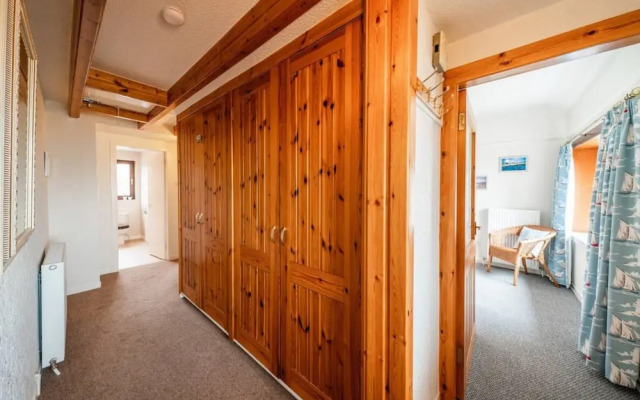 Bellrock View - Traditional Coastal Retreat