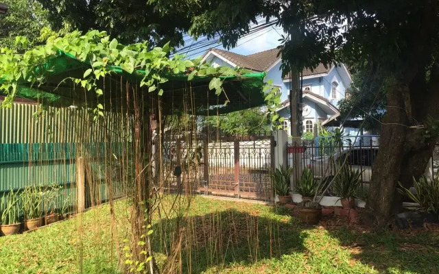 Near Train Guesthouse