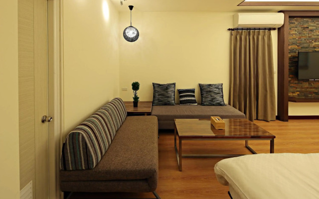 Happiness Yes Inn