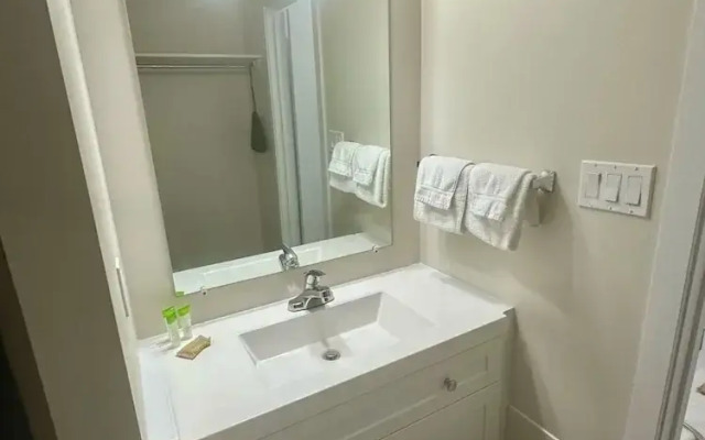 Anavada Inn & Suites Grande Prairie