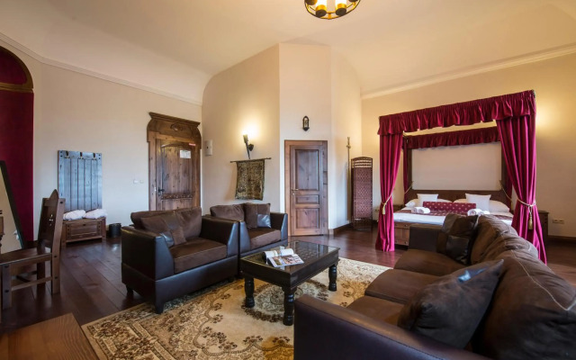 Hotel The Grand Viglas