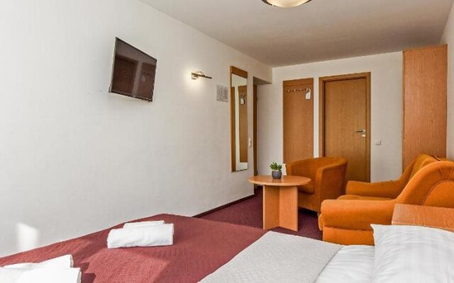 Muza Hotel