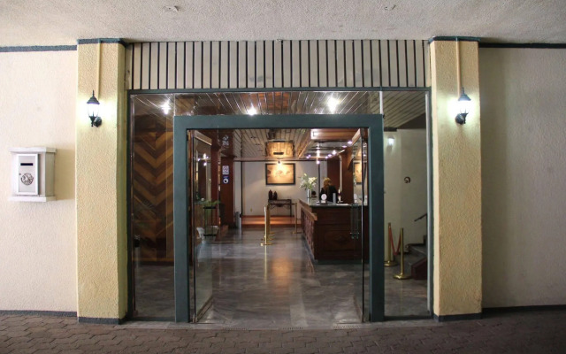 Hotel Parador Del Rio