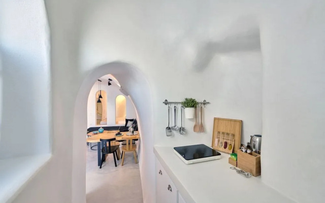 Cave Suite Oia