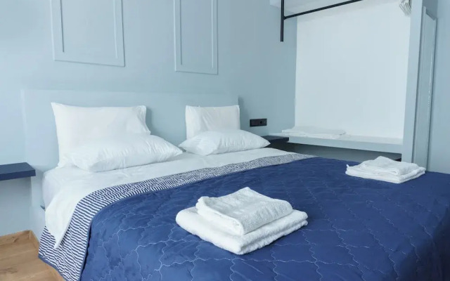 Sani Deluxe Suite Home