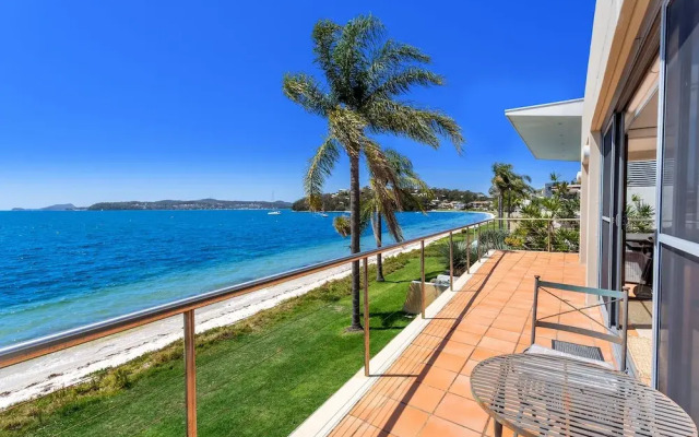 Wanda Beach, Unit 2/197 Soldiers Point Road