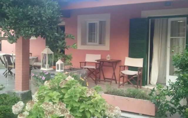 Nikodimos Garden Studios